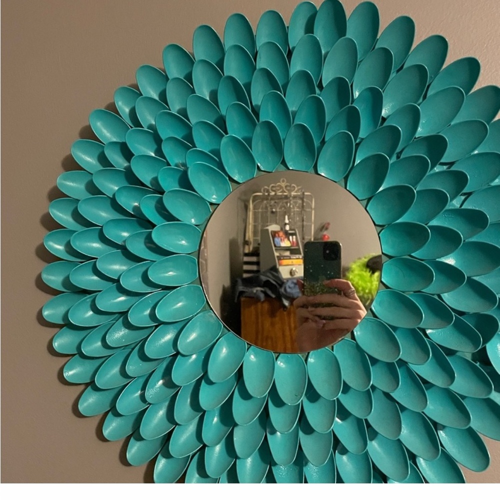 Spoon mirror regular piece of paper for sizing